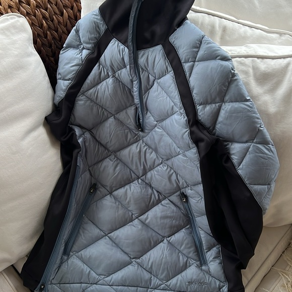 Skhoop down quarter zip jacket size S. - Picture 4 of 5